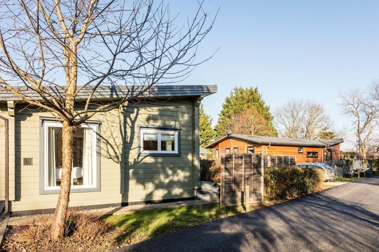 Roydon Marina Village Lodges Eksteriør bilde