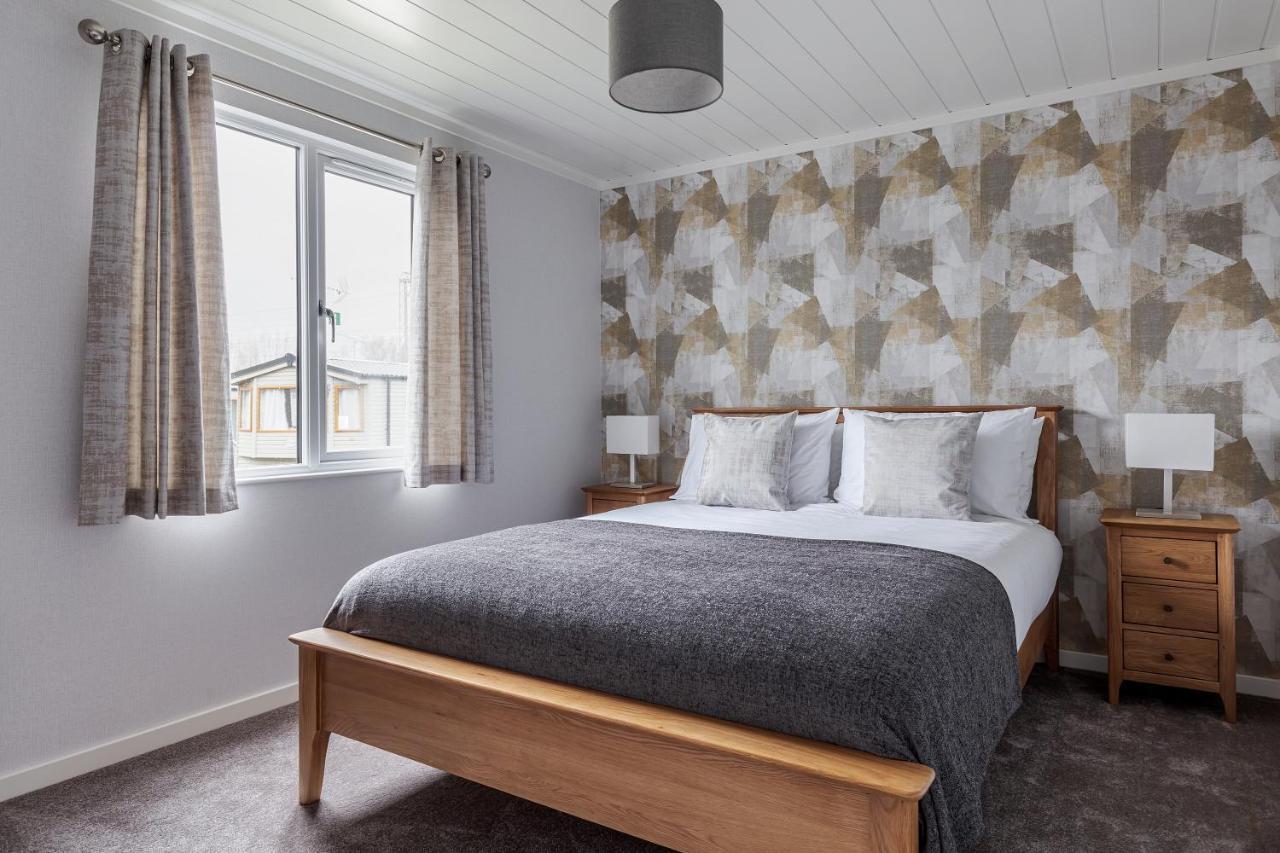 Roydon Marina Village Lodges Eksteriør bilde