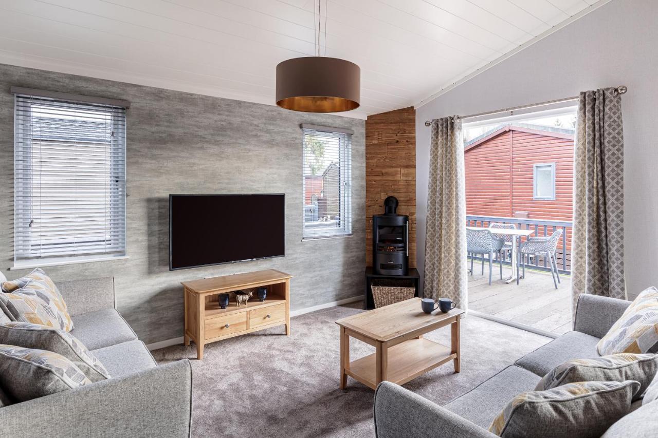 Roydon Marina Village Lodges Eksteriør bilde