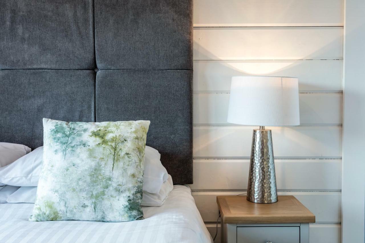 Roydon Marina Village Lodges Eksteriør bilde