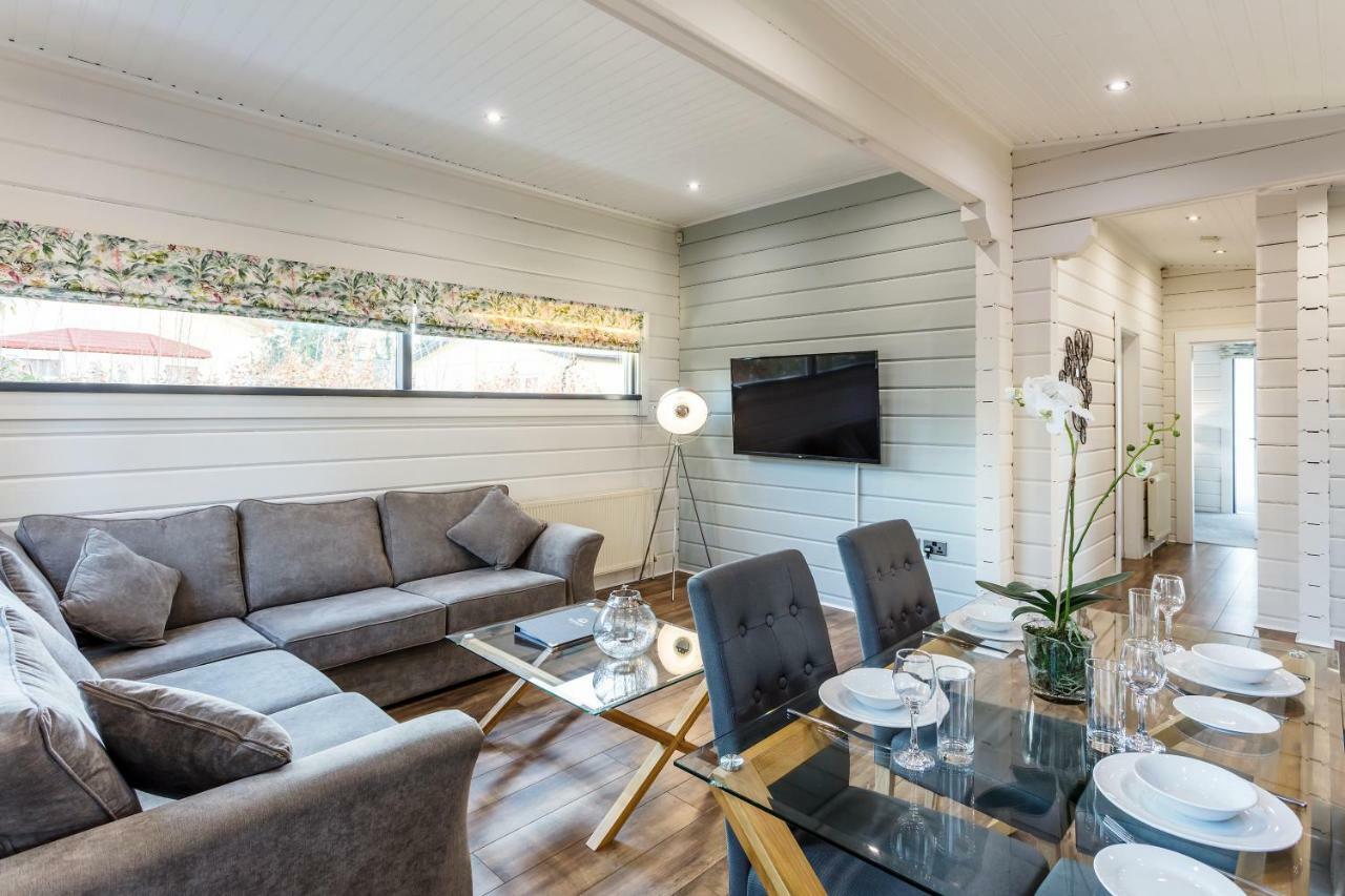 Roydon Marina Village Lodges Eksteriør bilde