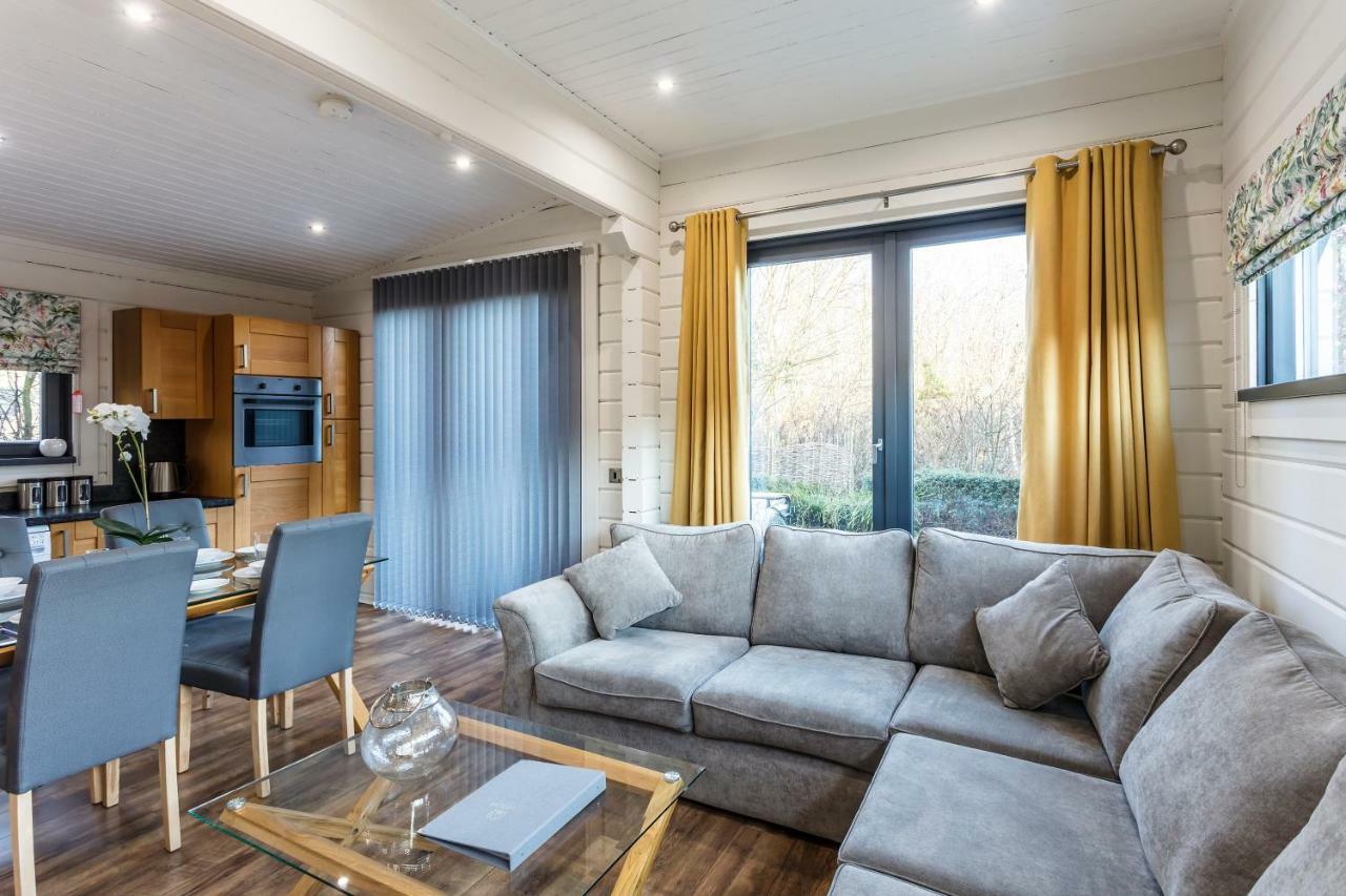 Roydon Marina Village Lodges Eksteriør bilde
